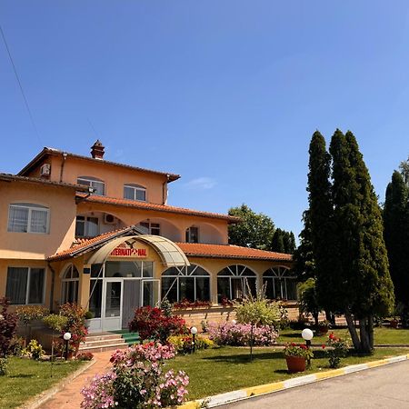 Motel International Berkovitsa Eksteriør bilde