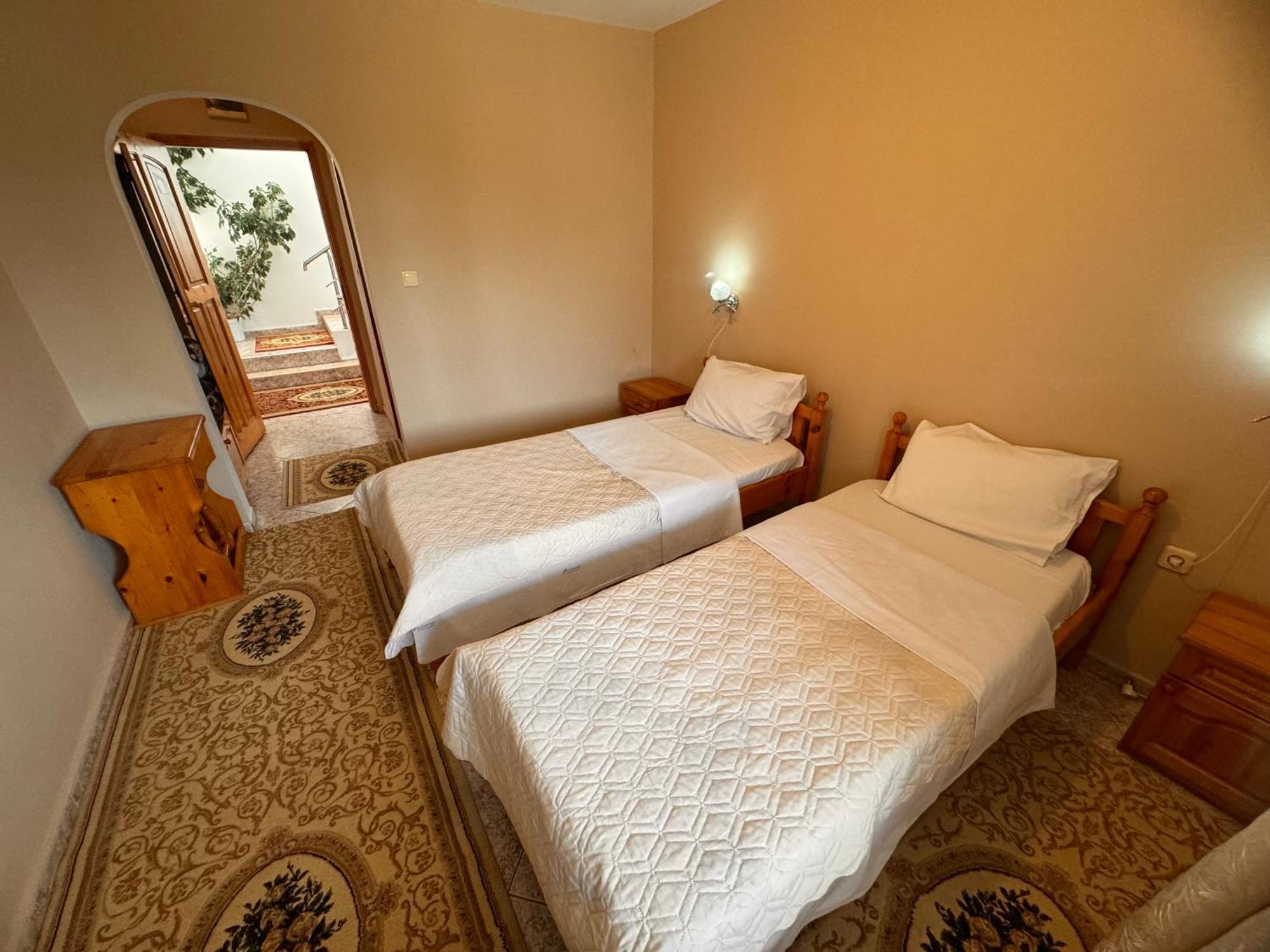 Motel International Berkovitsa Eksteriør bilde